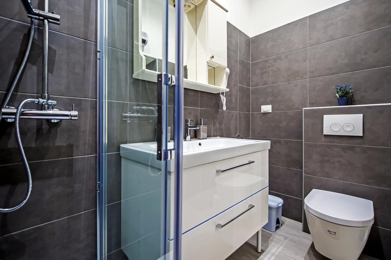 Garzoto Rooms And Studios Rovinj Luaran gambar